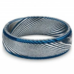 Lucleon Fortis | Bague en acier Damas couleur gris gunmetal et liseré bleu - 7 mm -BAGUES Soldes 1 2.e07eae583624e375df3e5473a9c1bb6c 8 scaled