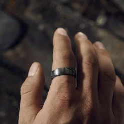 Lucleon Fortis | Bague en acier Damas couleur gris gunmetal et argent - 7 mm -BAGUES Soldes 1x1 dsc2210 copy 25919 scaled