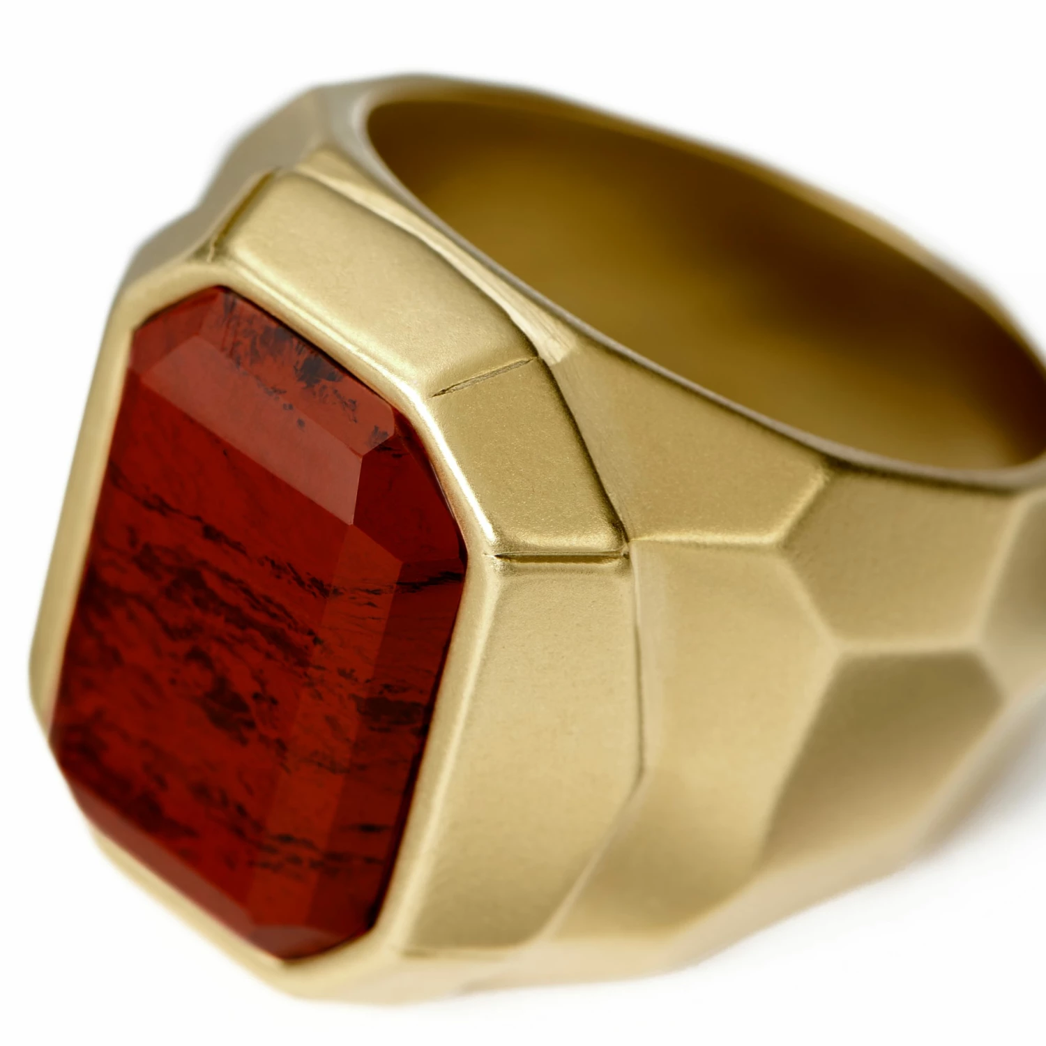 Moody Mason Chevalière en acier doré et jaspe rouge Jax 2 Moody Mason Chevalière en acier doré et jaspe rouge Jax – Image 2