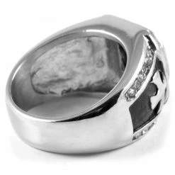 SteelCZ Bague en acier à motif en croix sertie d'une zircone noire 6 SteelCZ Bague en acier à motif en croix sertie d'une zircone noire -BAGUES Soldes 5 3 38