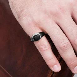 Lucleon Anneau noir Mason -BAGUES Soldes black 1 1 scaled