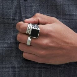 Lucleon Anneau classique en acier mat -BAGUES Soldes img 0573 1 1