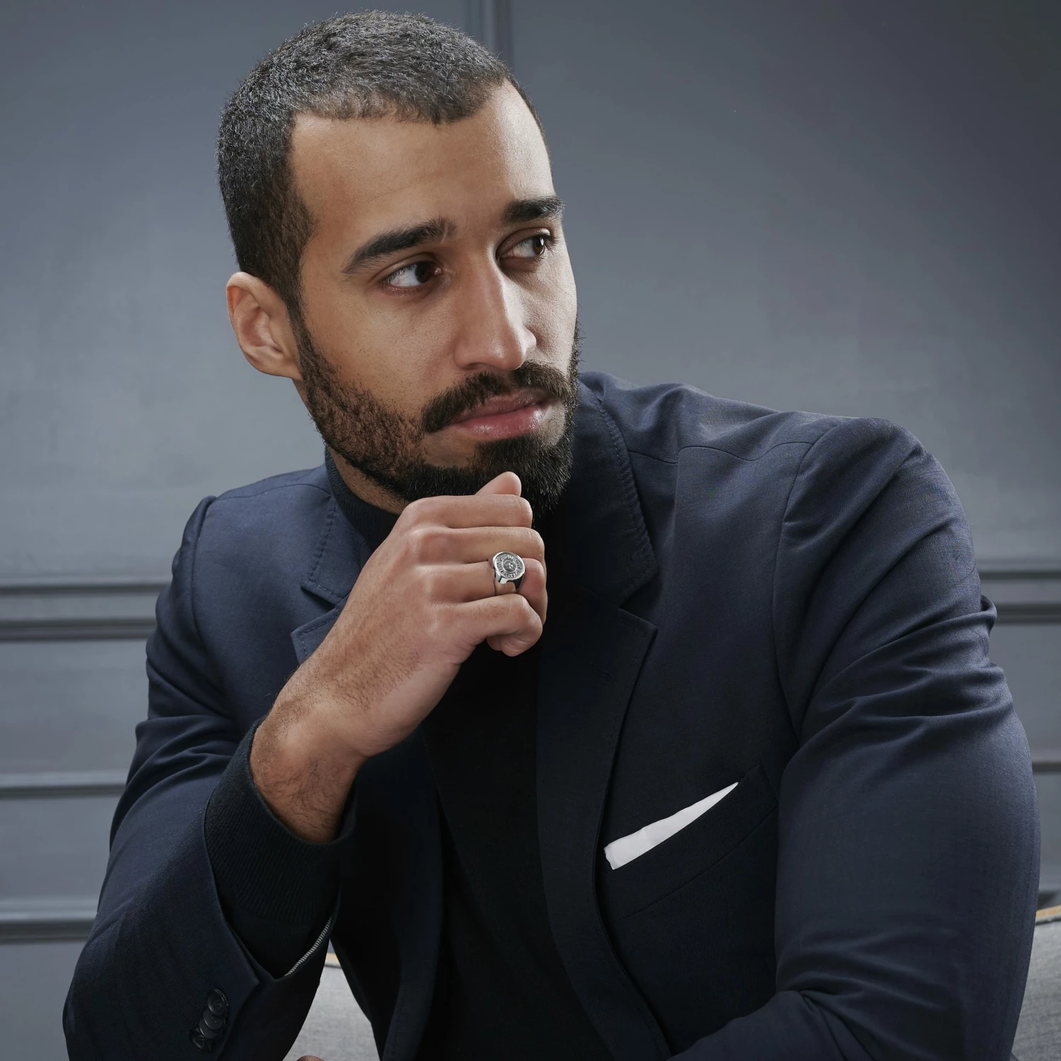 Lucleon Bague noire et argentée Lonya Makt 5 Lucleon Bague noire et argentée Lonya Makt – Image 5