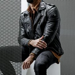 Lucleon Bague en acier vintage & doré Pearce Recta -BAGUES Soldes rst drop5 ll pearce indu rings 24680 bjoernvalentine 1x1 20a scaled