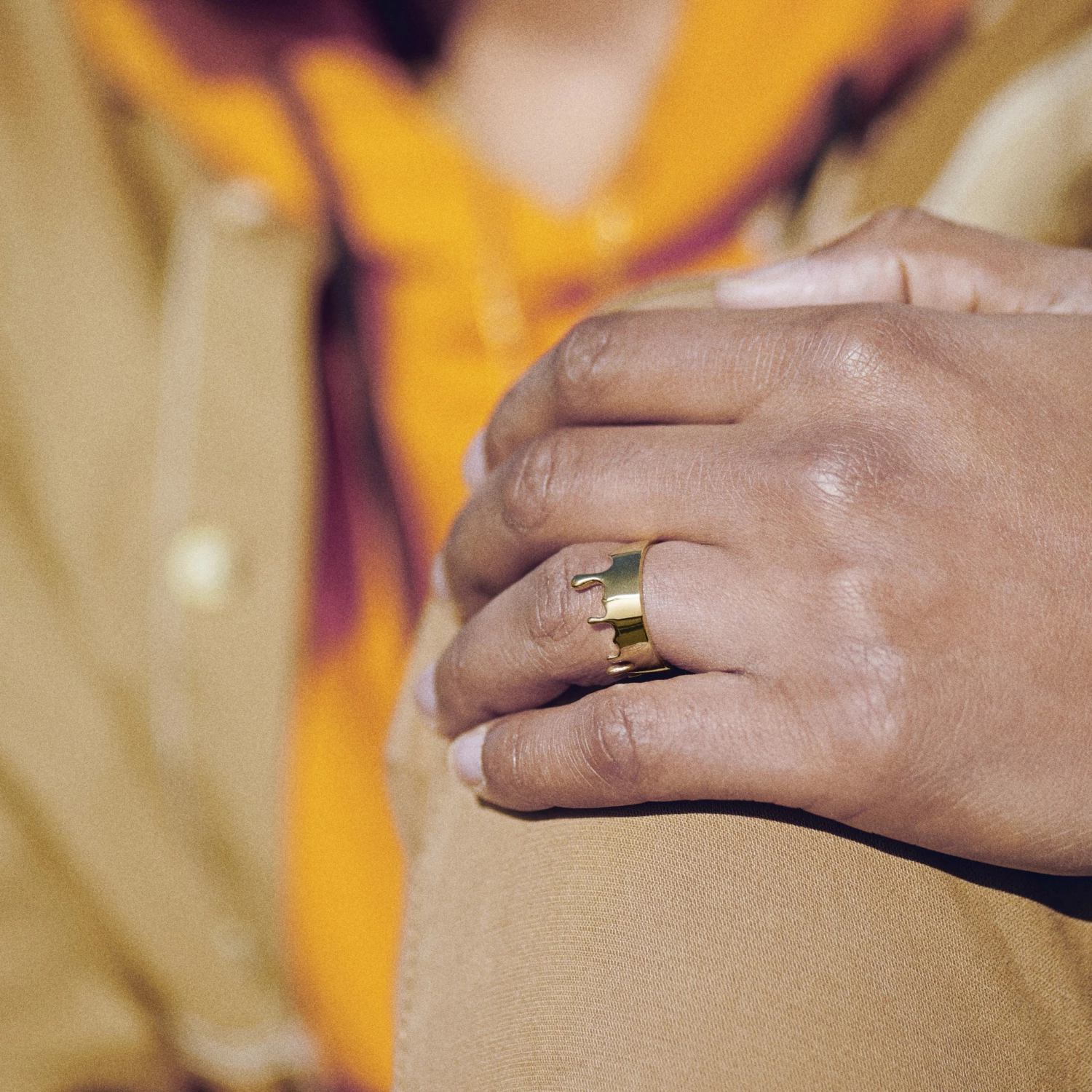 Otsu Fahrenheit | Bague en métal doré 2 Otsu Fahrenheit | Bague en métal doré – Image 2