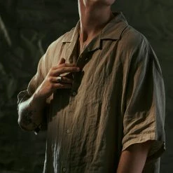 Arkai Orphic | Chevalière en acier inoxydable argenté à finition volcanique et zircones noires -BAGUES Soldes ste orphic drop39 id mike varga 1x1 22.jpg 26205 scaled